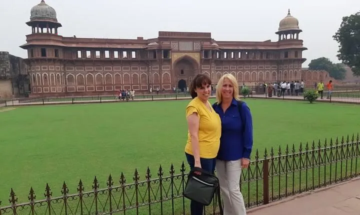 Private Tour : Taj Mahal , Agra Fort & Mehtab Bagh With Lunch And Language Guide