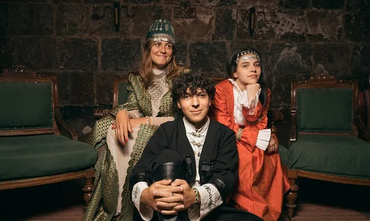 Private Professional Armenian Costume Photo Shoot