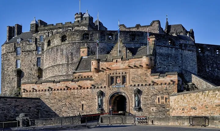 Edinburgh Castle Express Guided Tour with Entry Ticket
