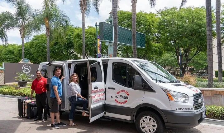 Private Round-trip Airport Transfer: John Wayne Airport to & from Anaheim Hotels
