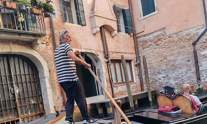 Tour to Venice with Gondola Trip from Vienna 3 Days Italy Tour