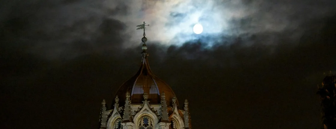 Oxford official walking ghost tour