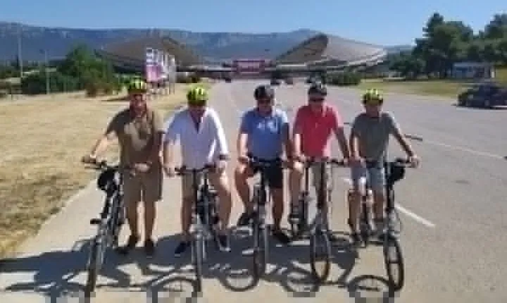 Split E-bike tour