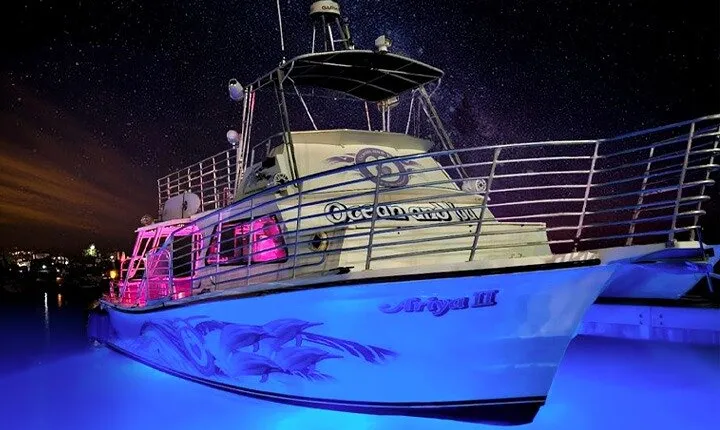 Premier Waikiki Sunset Party Cruise with Live DJ and Full Bar