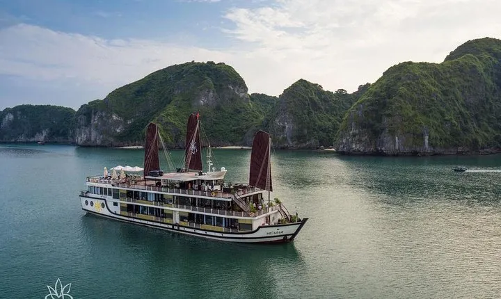 Orchid Cruises 3Days/2Nights 5 Star Cruises All Included