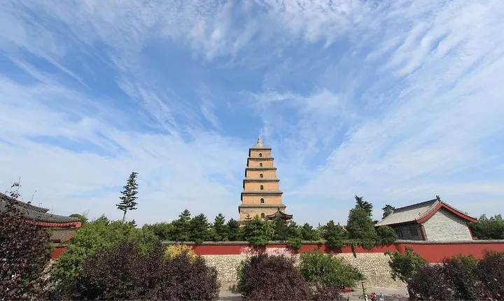 Private Xi'an Day Tour Including Hanyangling Museum And Small Wild Goose Pagoda