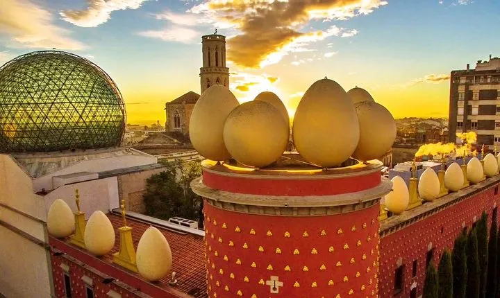 Dali Museum and Costa Brava Small Group Tour