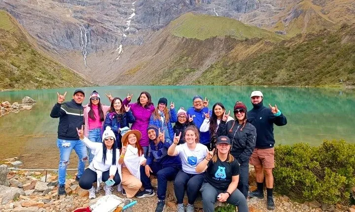 Tour Humantay lake in Cusco