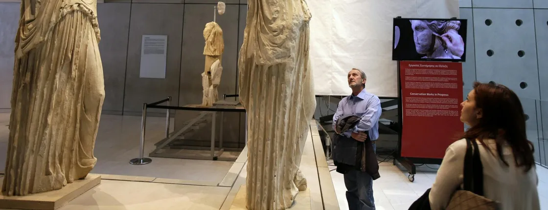 Acropolis and Acropolis Museum guided walking tour in Athens