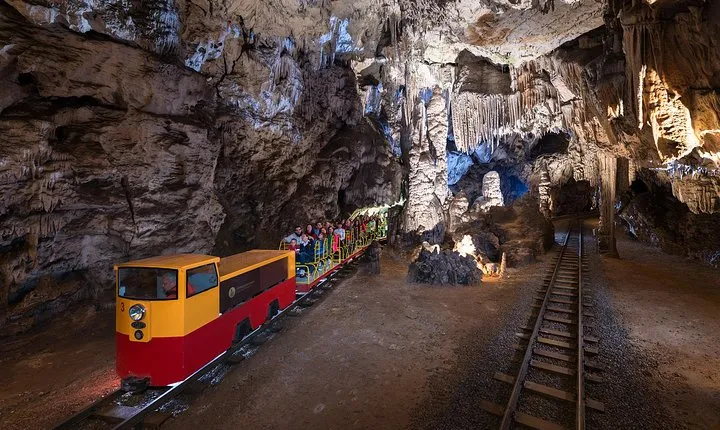 Postojna Cave & Predjama Castle from Piran