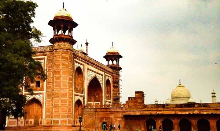 Skip The Line Private Taj Mahal & Agra Fort Day Tour By Car