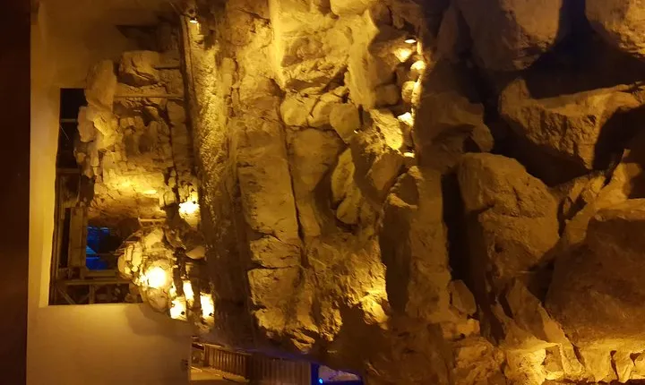 Discover the Secrets of the Underground Jerusalem with a private tour