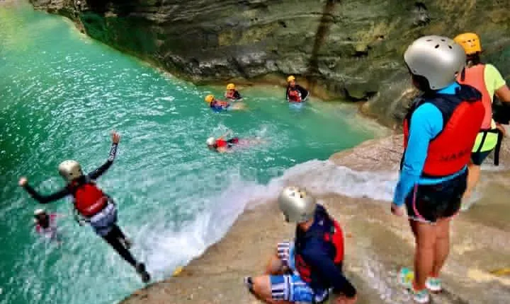 Oslob Whale Shark & Tumalog Falls & Kawasan Falls Canyoneering