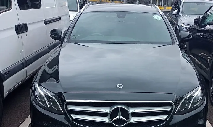 Round Trip Taxi Transfer - London City Airport To & From London