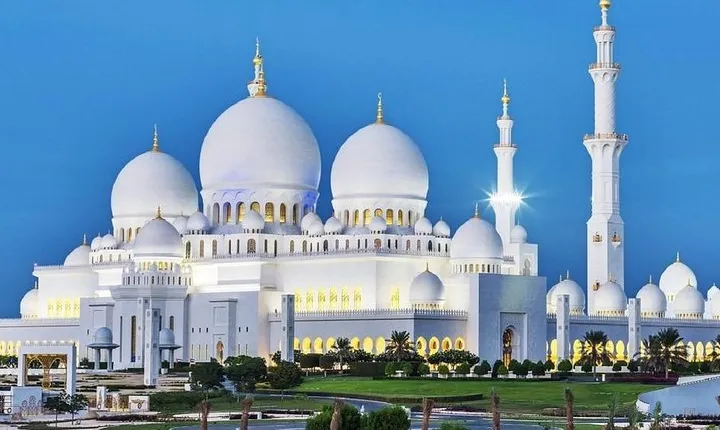 Abu Dhabi City Tour With English Guide All Major location covered