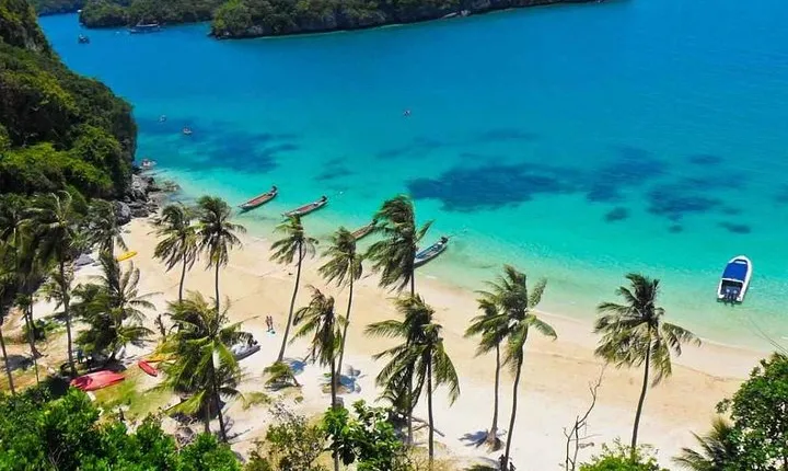 Amazing Ang Thong Marine Park Day Trip by Boat from Koh Samui