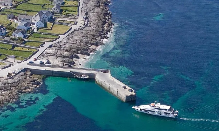 Inis Mór (Aran Islands) Day Trip: Return Ferry from Rossaveel, Galway