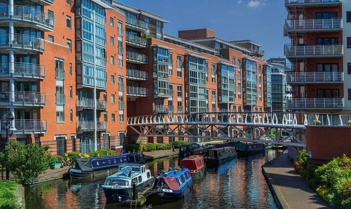 Birmingham Must-see Attractions Walking Tour With A Guide