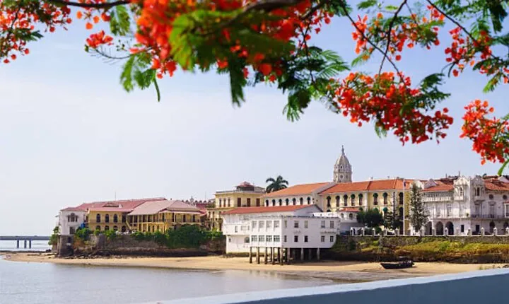Romantic tour around Panama City for Couples