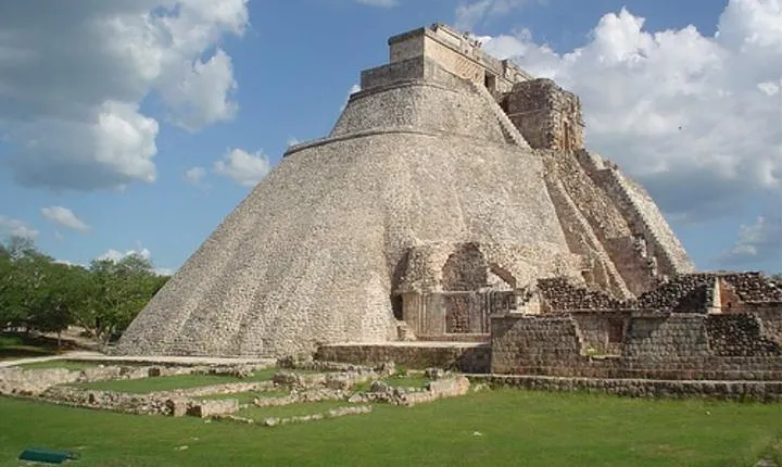Private Tour to Uxmal & Hacienda Yunku with cenote by Yucatan Concierge