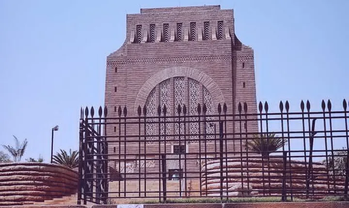 Full Day Private Tour in Johannesburg and Pretoria