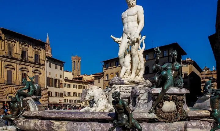 Florence in one day with a localGuide: David-City walk-Uffizi