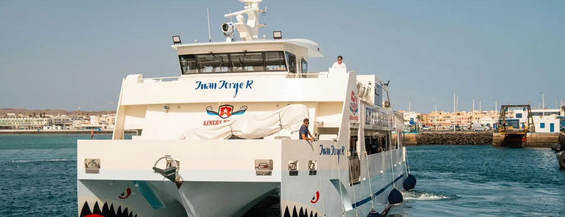 Return ferry ticket from Fuerteventura to Lanzarote