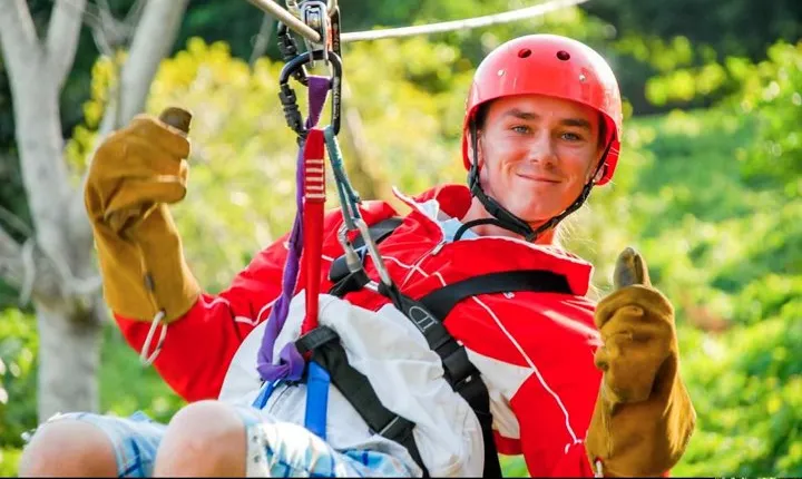 Two Great Adventures: Zipline Experience and Snorkeling Cruise from Punta Cana