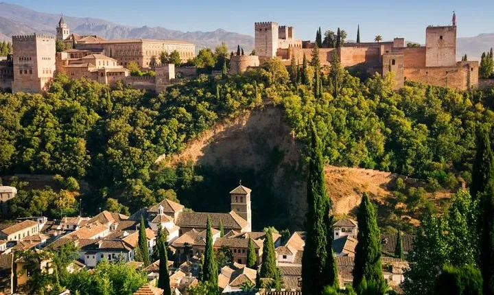 For Cruise Passengers ONLY: Granada and Alhambra from Malaga Port