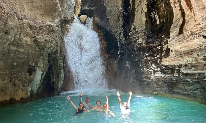Private Waterfall Tour and River Hike in La Leona Waterfall