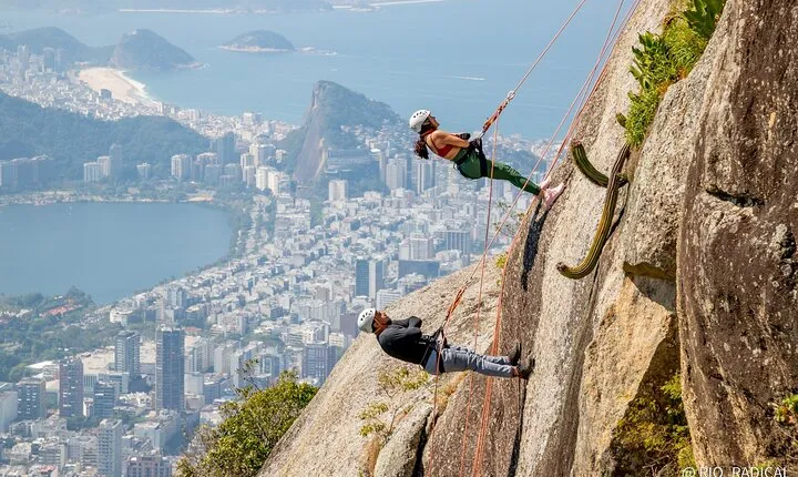 Trail and Rappel on Morro Dois Irmãos