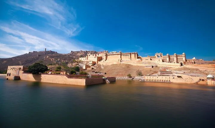 Visit Jaipur in Private Car with Guide Service