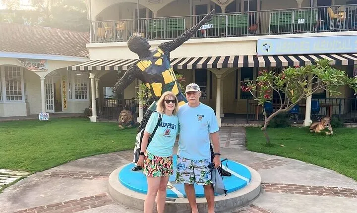 Shopping & Sightseeing Local Guided Tour In Montego Bay