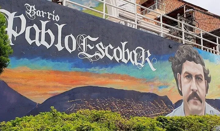 EL PATRON Pablo Escobar Life and History Private tour from Medellin