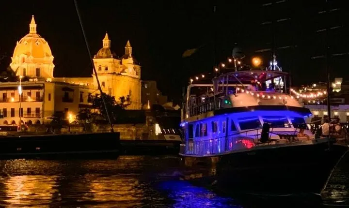 Dinner Cruise Tour through the Bay of Cartagena