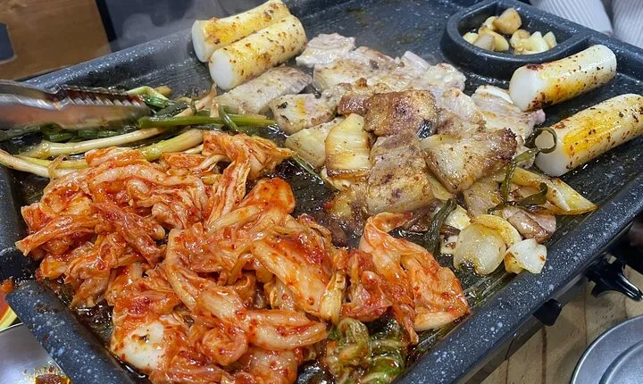 Local Korean BBQ & Kimchi Stew Combo Explore Hidden Gems at Seoul