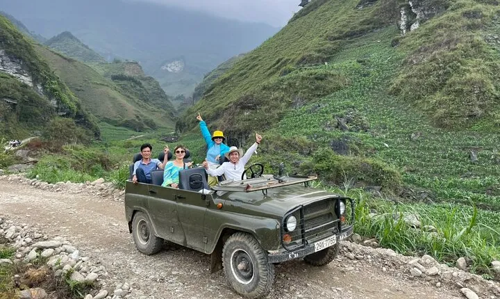 Ha Giang Army Open Air Jeep Tour 3 Day Get Off the Beaten track