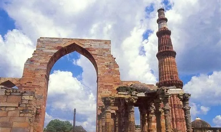 Day Tour of Delhi: Old and New with Local Experts
