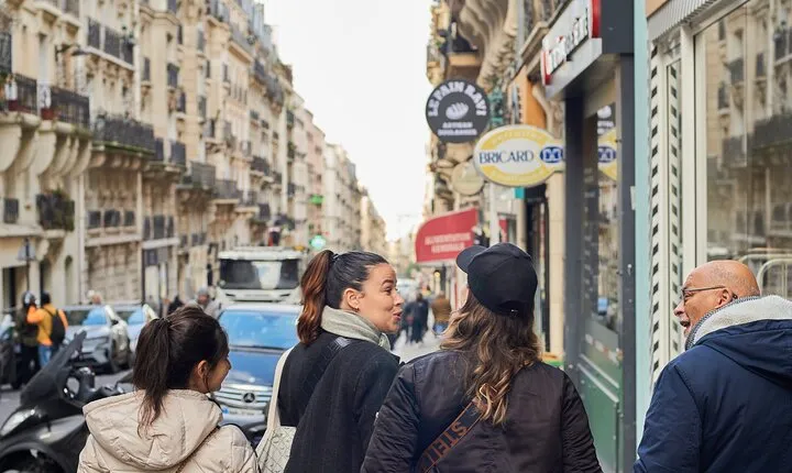 -Kids friendly- Eat, play, love Montmartre: 3H Walking Food Tour