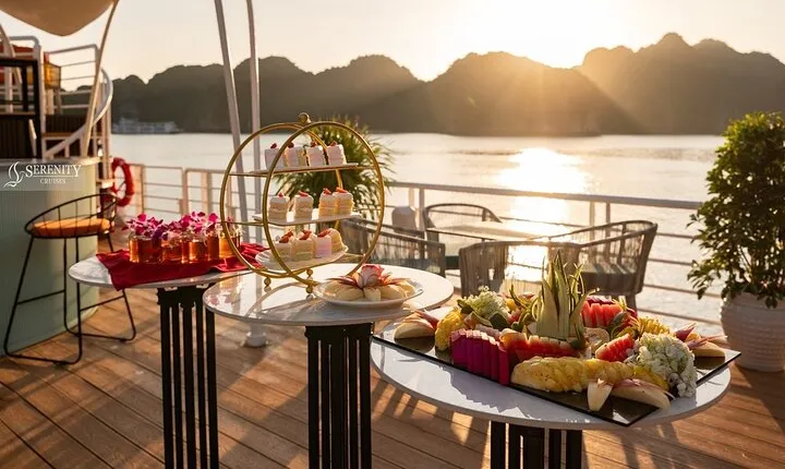 Hanoi-Cat Ba Island & Lan Ha Bay Day Trip: Cruise, Lunch & Biking