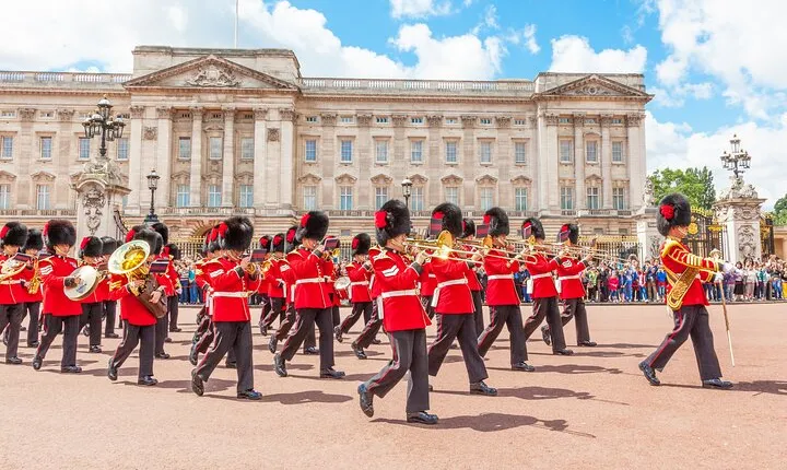 Royal Westminster and Changing of the Guard Tour