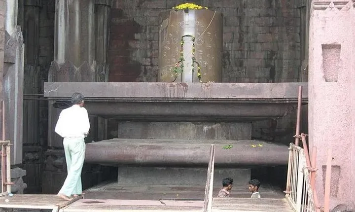 Full-Day Private Tour to Bhimbetka Caves & Bhojpur from Bhopal