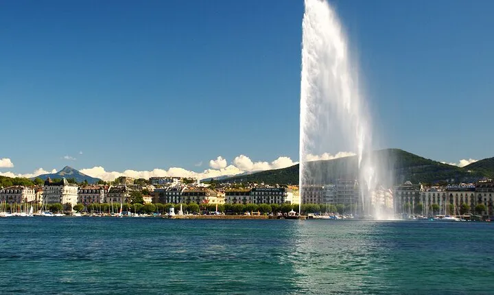 (STTG04) - Sightseeing Cruise at Geneva with Wine and Aperitif