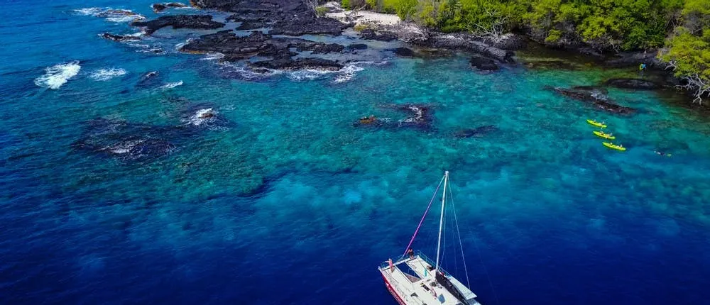 Kealakekua snorkel and sail experience