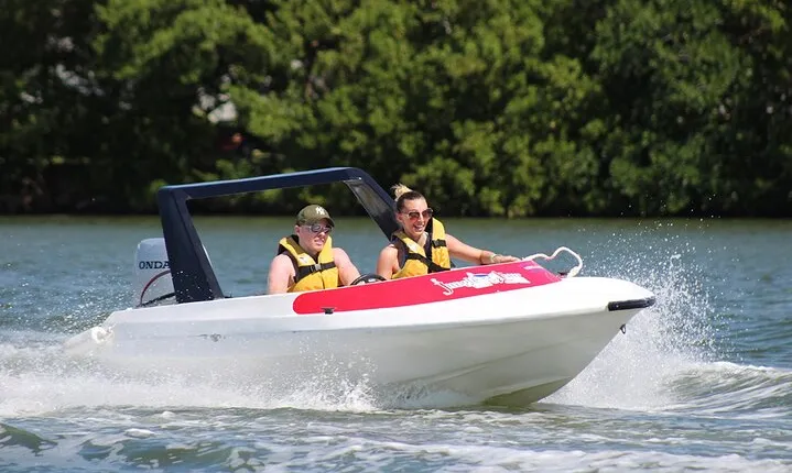 Speedboat across the Mangroves & Snorkel at Punta Nizuc Adventure