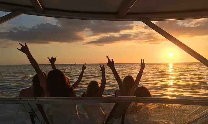 Sunset Boat Tour Around Anna Maria Island