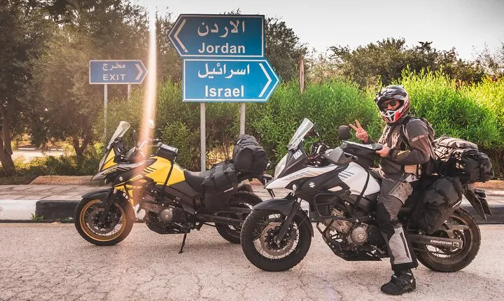 Sheikh Hussein Crossing Private Transfer to or from Aqaba