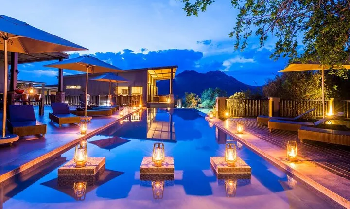 Three-Day Luxurious Shepard's Tree Safari Experience