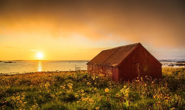 Midnight Sun Photo Tour