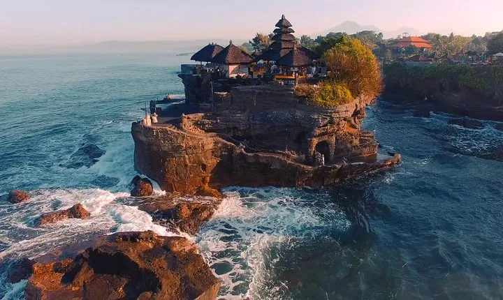 Ubud Guided Tour & Iconic Tanah Lot Temple